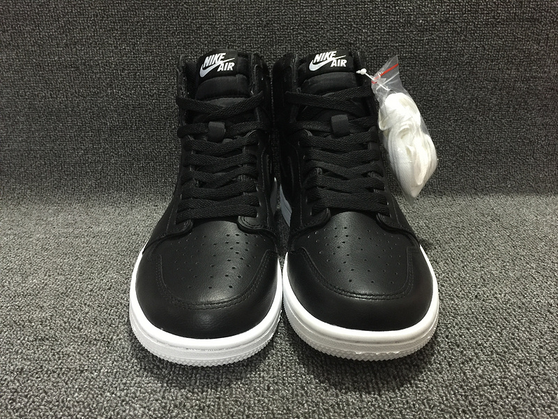 Air Jordan 1 Black White Oreo Shoes