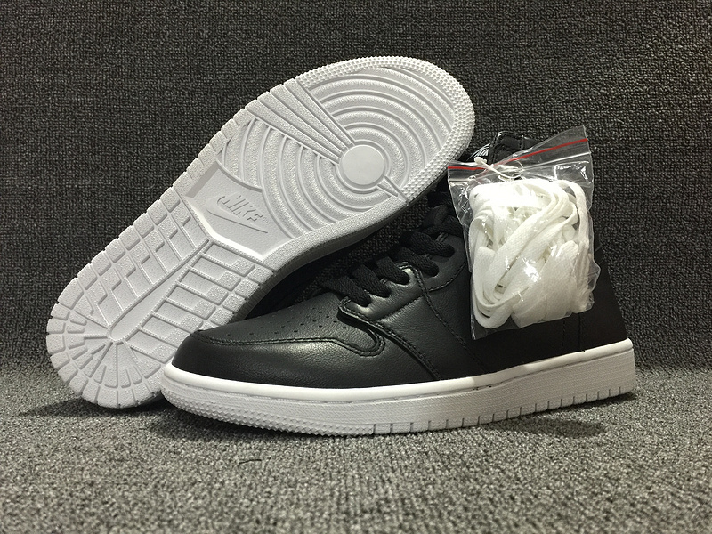 Air Jordan 1 Black White Oreo Shoes