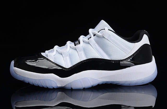 Air Jordan 11 Low Concord