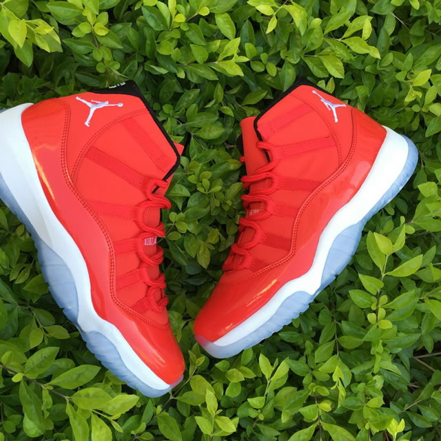 Air Jordan 11 Retro High Red