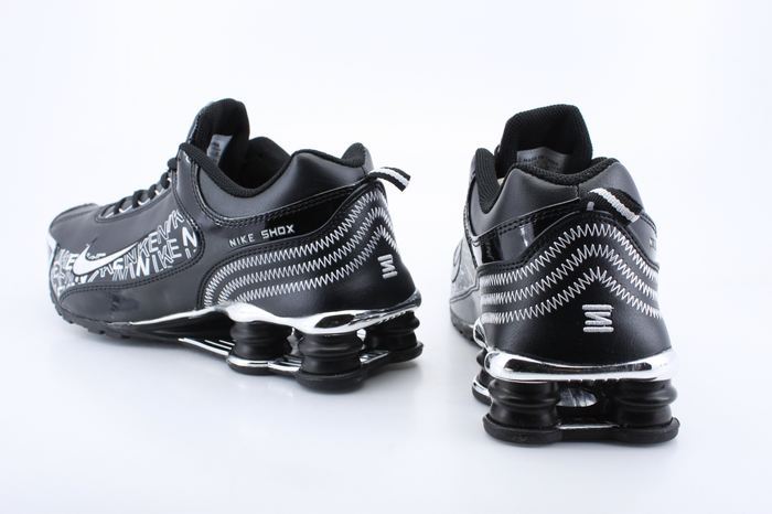 Nike Shox R4 Shoes Black White