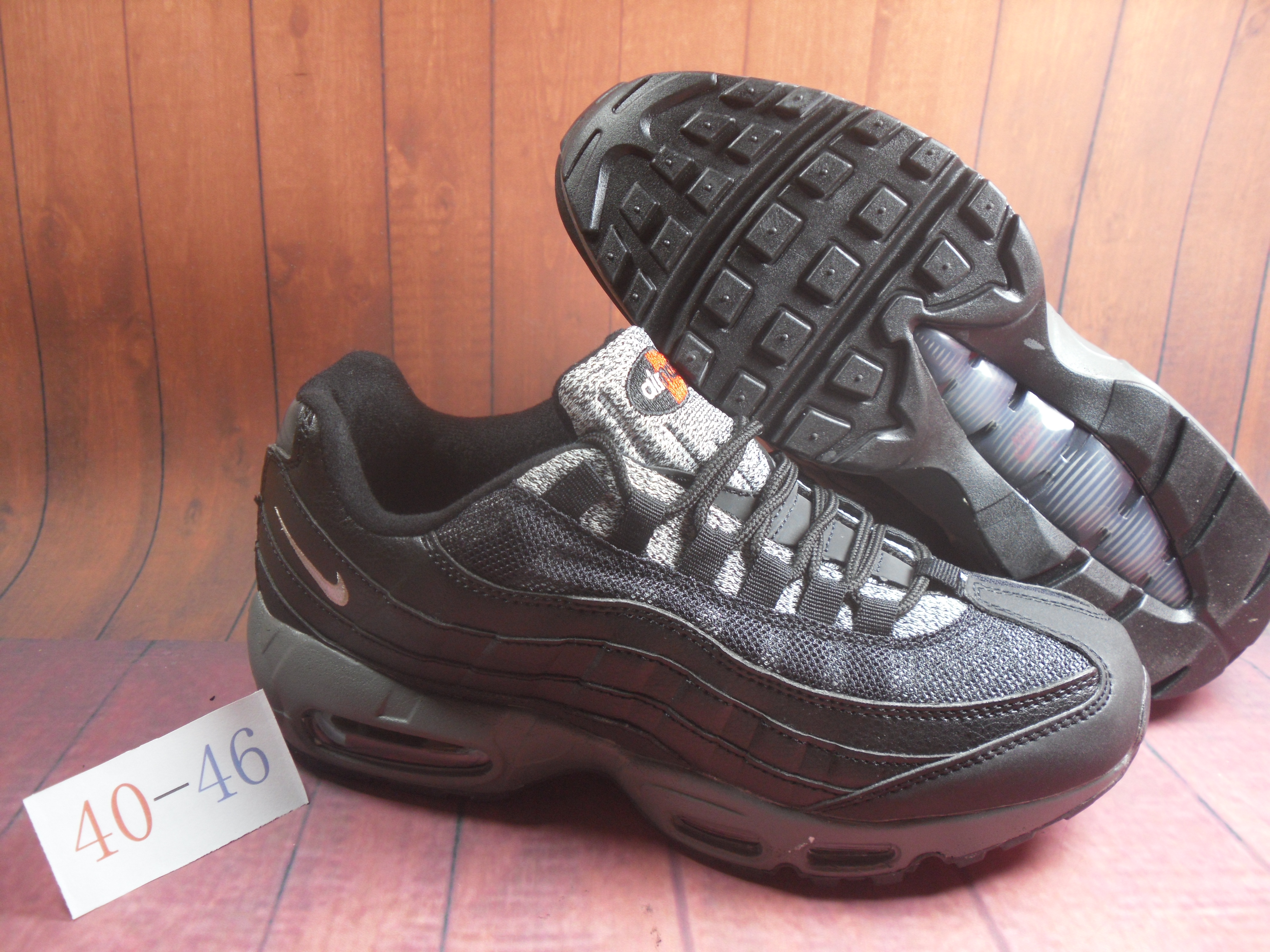 New Nike Air Max 95 All Black