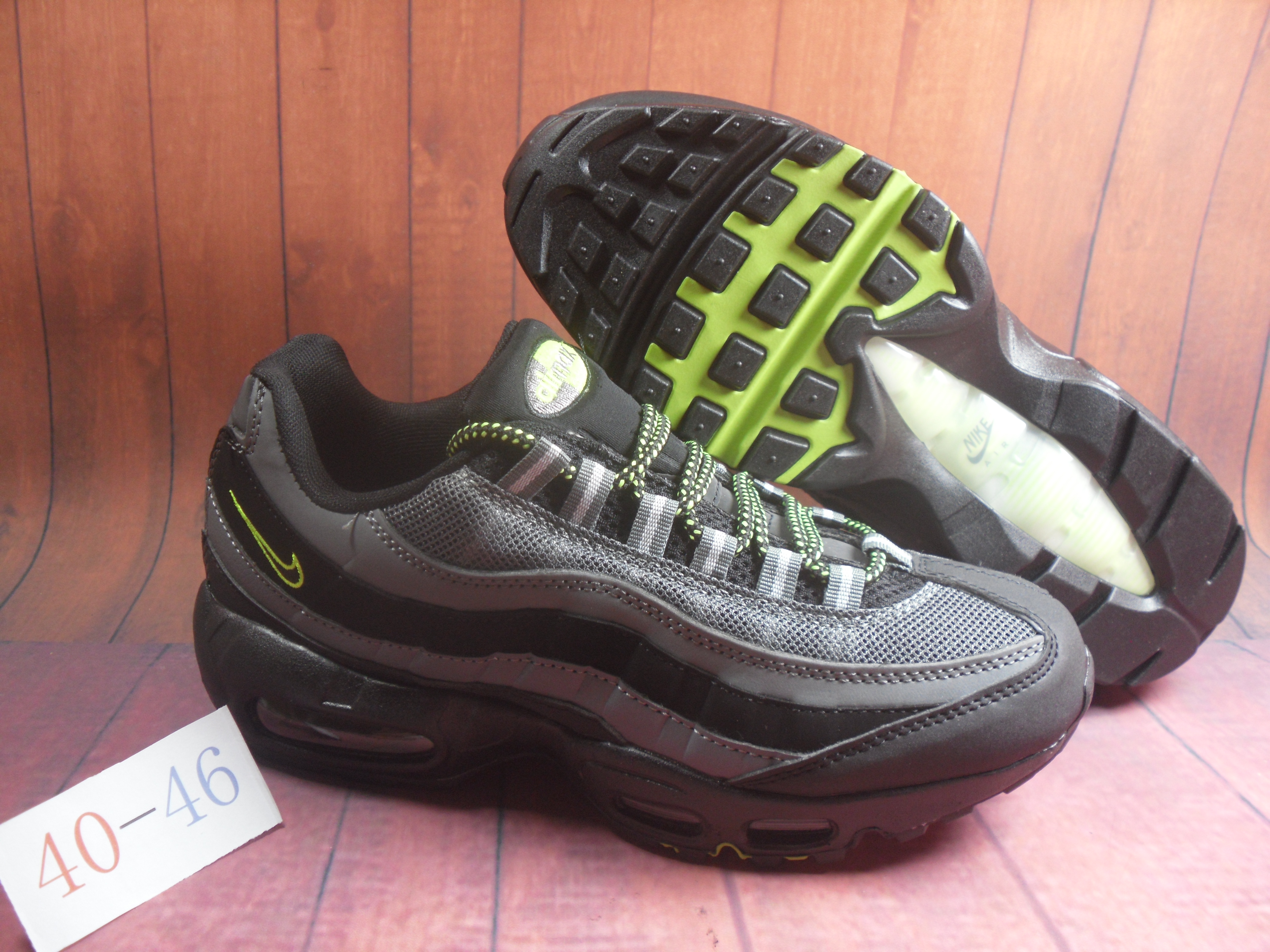 New Nike Air Max 95 Grey Black Green - Click Image to Close