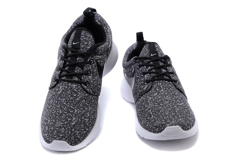 Nike Roshe Run Mesh Printing Black White Shoes