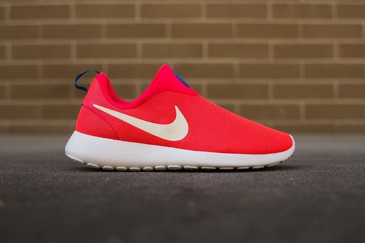 Nike Rosherun Slip On Dark Red White Swoosh Shoes - Click Image to Close