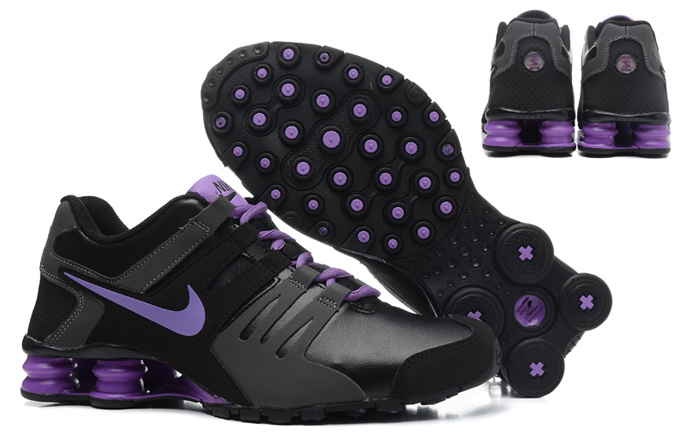 black and purple nikes