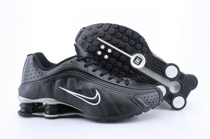 New Nike Shox R4 Shoes Black