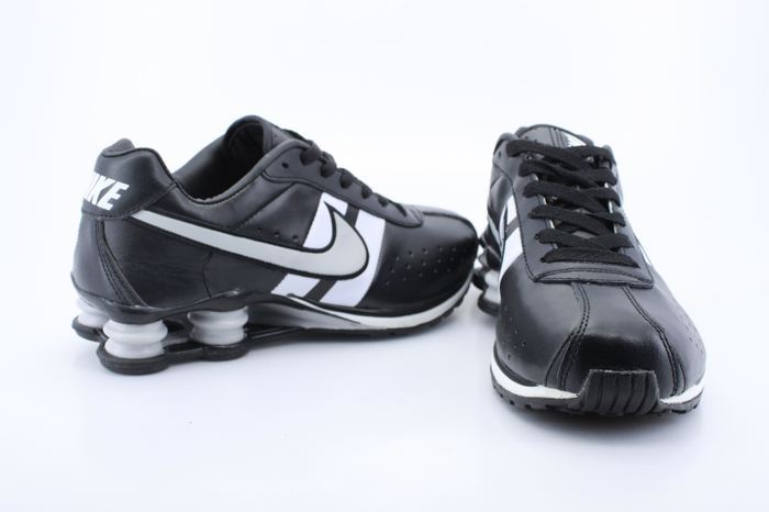 Nike Shox R4 Shoes Black White Big Swoosh