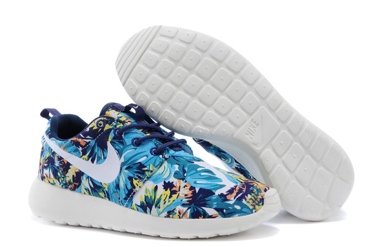 Nike WMNS Roshe Run Sea Blue White Shoes