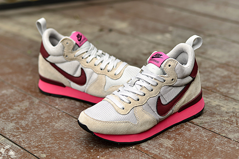 Women Nike 2015 Archive White Red Shoes - Click Image to Close